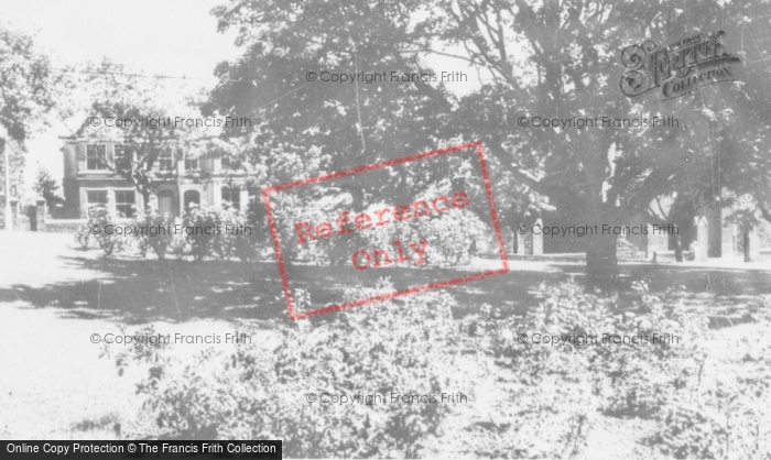 Photo of Maidenhead, Rose Gardens c.1960