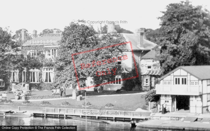 Photo of Maidenhead, Skindles Hotel 1925