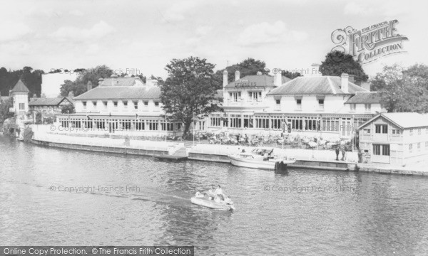 Photo of Maidenhead, Skindles Hotel c.1965