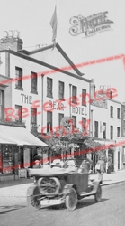 The Bear Hotel 1925, Maidenhead