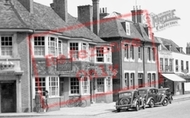 The Crown Hotel c.1955, Maidenhead