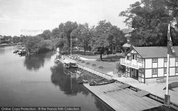 Photo of Maidenhead, The River Thames Showing Skindle's Lawn 1921