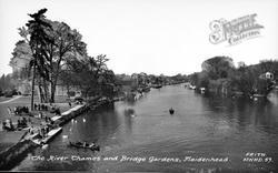 The Thames And Bridge Gardens c.1955, Maidenhead