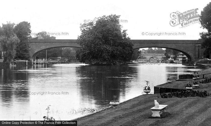 Photo of Maidenhead, The Two Bridges 1925
