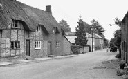 Maids Moreton, the Village c1955