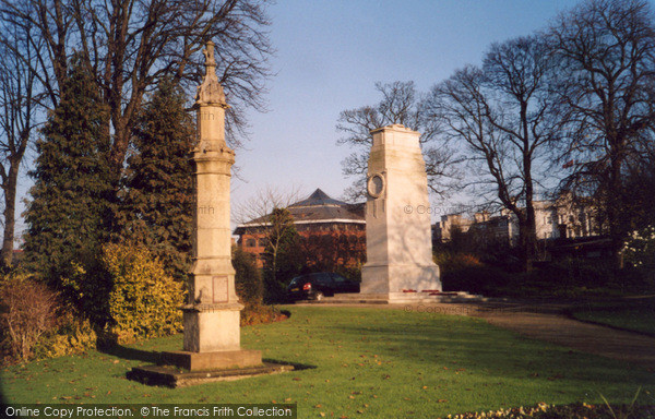 Photo of Maidstone, Brenchley Gardens 2005
