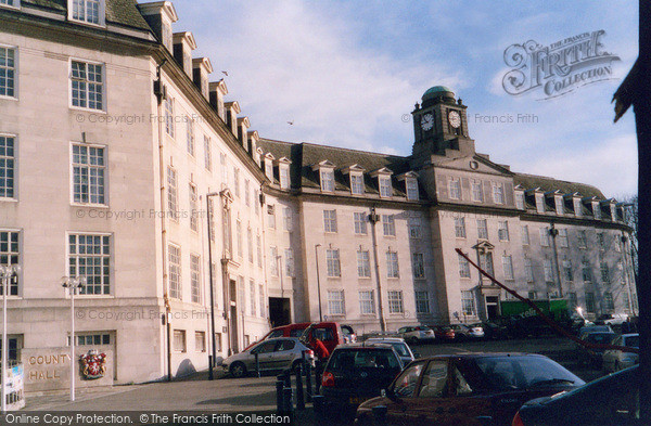 Photo of Maidstone, County Hall 2005