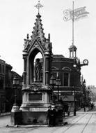 The Queen Victoria Memorial 1885, Maidstone