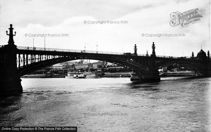 Photo of Mainz, The Rhine Bridge c.1930