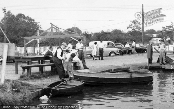 Photo of Maldon, Boating, Mill Beach c.1965