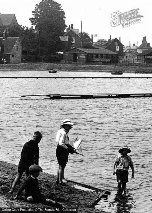 Photo of Maldon, Children, Marine Lake 1923