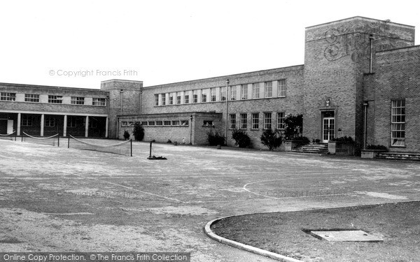 Photo of Malmesbury, Bremilham School c.1960