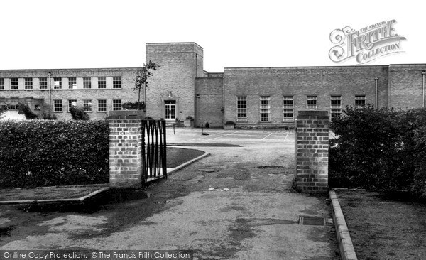 Photo of Malmesbury, Bremilham School c1960