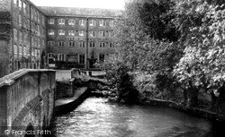 River Avon And Bridge c.1960, Malmesbury