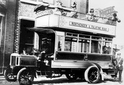 A Solid Tyre Bus 1906, Manchester