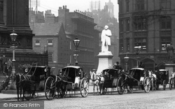 Carriages In Albert Memorial Square 1892, Manchester