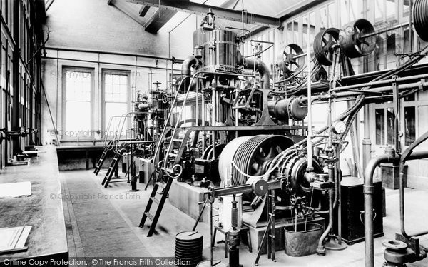 Photo of Manchester, Owens College, Experimental Engines 1895