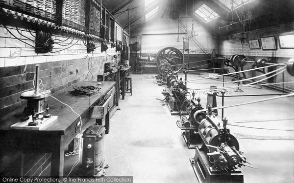 Photo of Manchester, Owens College, The Dynamos 1895
