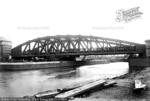 Photo of Manchester Ship Canal, Trafford Swing Bridge 1894