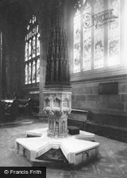 The Cathedral, Font 1889, Manchester