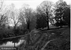 River Kennet c.1955, Manton