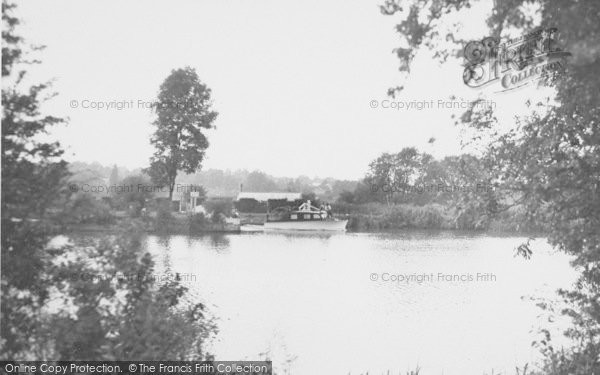 Photo of Mapledurham, The River Thames c.1955