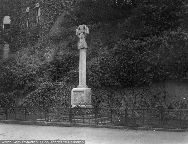 Photo of Marazion, War Memorial 1931