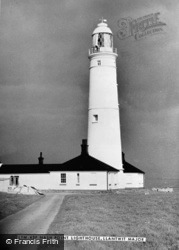 Nash Point Lighthouse c.1960, Marcross