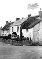Cottages 1920, Marhamchurch