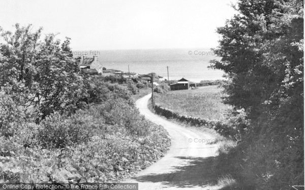 Photo of Marian Glas, Road To The Beach c.1955