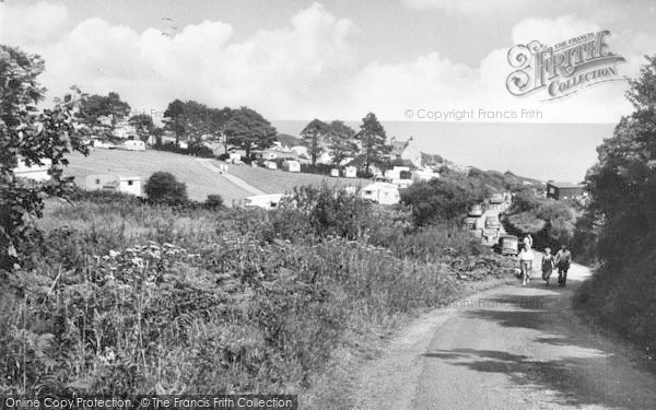 Photo of Marian Glas, The Road To The Beach c.1960