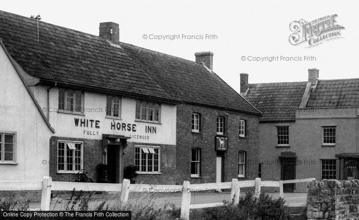 Photo of Mark, The White Horse Inn c.1960