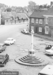 The Memorial Cross c.1965, Market Bosworth
