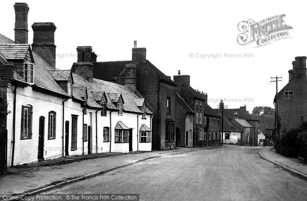 Photo of Market Bosworth, The Village c.1955