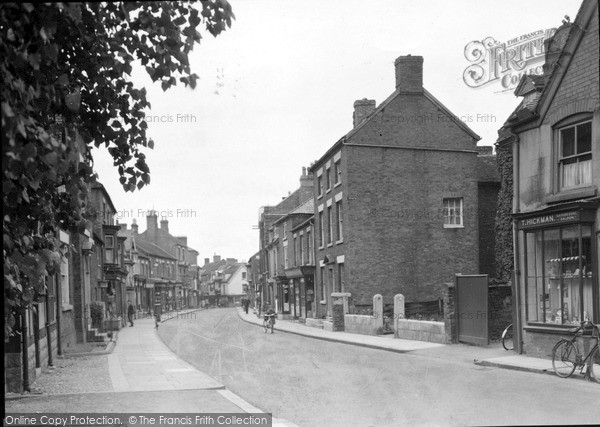 Photo of Market Drayton, Shropshire Street c.1955
