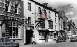 Three Swans Hotel c.1965, Market Harborough