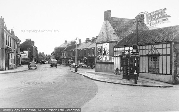 Photo of Market Weighton, High Street c.1955