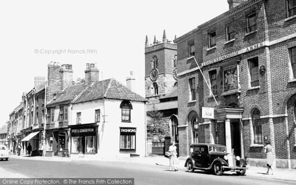 Photo of Market Weighton, High Street c.1960