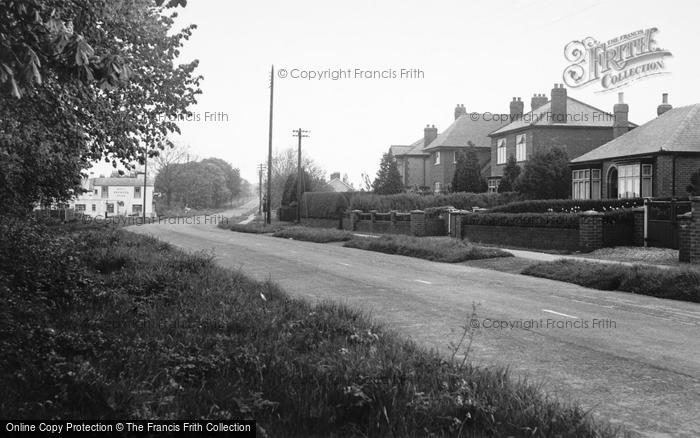 Photo Of Market Weighton, Londesborough Road C.1955