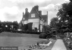 Cotton House 1910, Marlborough