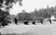 Harleyford Manor c.1960, Marlow