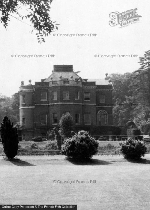 Photo of Marlow, Harleyford Manor c.1960
