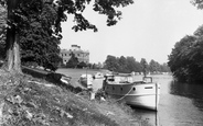 The Thames By Harleyford Manor c.1960, Marlow