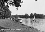 The Thames By Harleyford Manor c.1960, Marlow