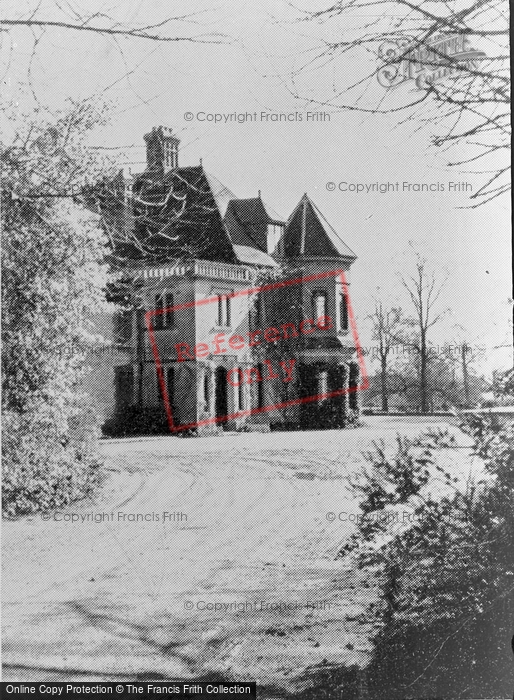 Photo of Marnhull, Lovell's Court c.1955