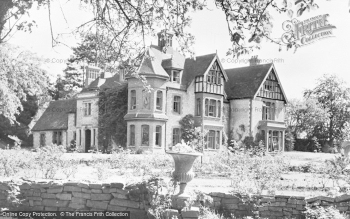 Photo of Marnhull, Lovells Court c.1960