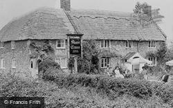 Shave Cross Inn c.1965, Marshwood Vale