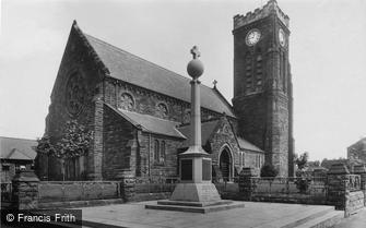 Marske-by-the-Sea, St Mark's Church and War Memorial 1923
