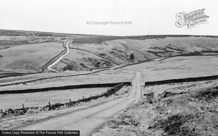 Photo of Masham, Road Over The Moor To Lofthouse c.1960