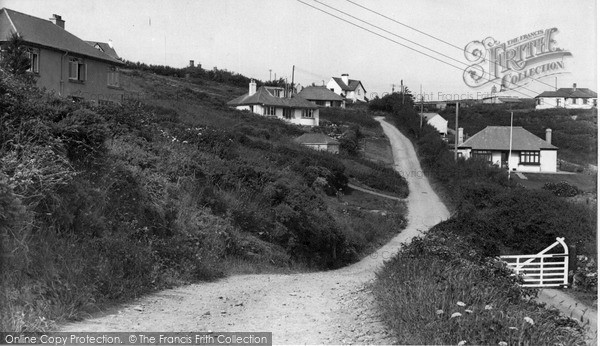 Photo of Mawgan Porth, The Village c.1955